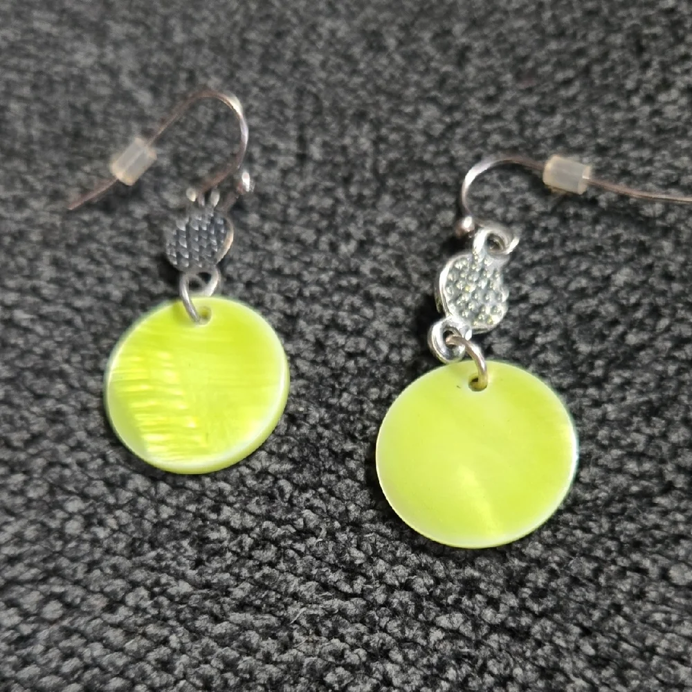 Coldwater Creek Gold and‎ Green Jewelry Set- Bracelet & 2 Sets of Earrings